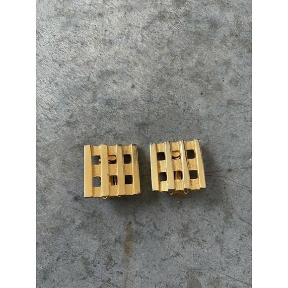 Vintage Lucien Piccard Earrings Stud Square Gold Tone Clip On Geometric 1” x 1” - Picture 8 of 9